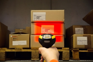 Powerscan AR Warehouse with red light